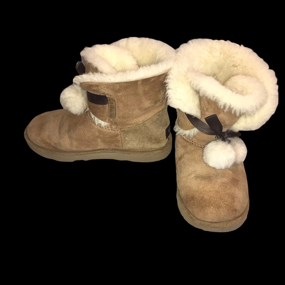UGG Gita Sheepskin Pom Pom Suntan Boots
